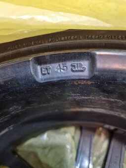 Diskiet aj z pneumatikami - 3