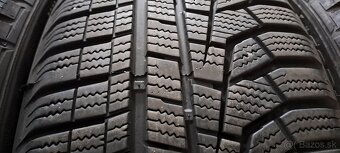Predám 4ks pekné zimné 205/50r17-93V Hankook - 3