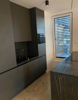 Exkluzívny byt na predaj: 132 m², terasa, sauna, Petržalka – - 3