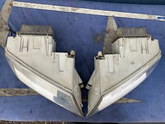 Predam predne svetla Skoda Octavia II - 3