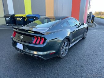 Ford Mustang 3.6 V6 224kw automat s pádly - 3