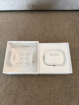 Apple AirPods Pro 2nd (USB-C) - TOP STAV - 3