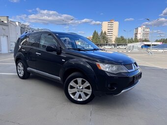 Mitsubishi Outlander 2,2 DI-D 4x4 7-miestny - 3