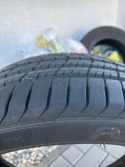 1 kus Pirelli P Zero 245/35/20 RunFlat - 3