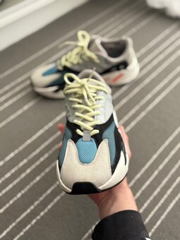 Predám Adidas yeezy 700 wave runner - 3