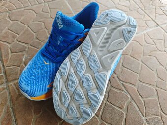 Bezecke tenisky HOKA Clifton 9 - 3