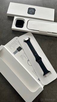 Apple Watch SE 2. generácia 44mm Midnight - 3