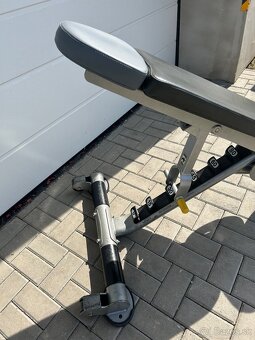 Nastaviteľná lavica Hoist - 3