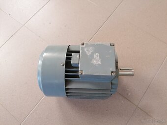 Predam elektromotor - 3