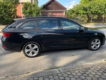 Leon Sportstourer FR 2.0Tdi dsg - 3