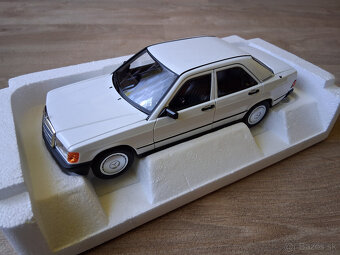 Mercedes-Benz 1:18 - 3