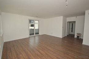 Predaj priestranný 3i byt s 7,15 m2 balkónom, Rajka - 3