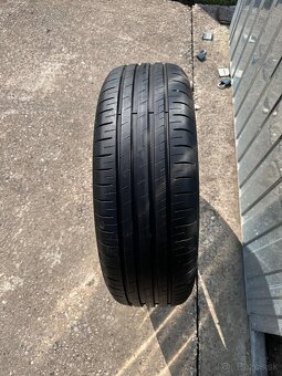 Pneu-TV 205/60/r16 - 3