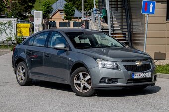 Chevrolet Cruze 1.6 16V LS - 3