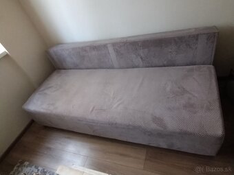 Rozkladacia pohovka s úložným priestorom - 3