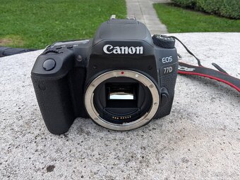 Canon EOS 77D + 50mm f/1.8 + 18-135mm f/3.5-5.6 - 3