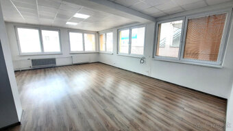 Prenájom: Kancelária + Kuchynka, 58 m2, Centrum, Topoľčany - 3