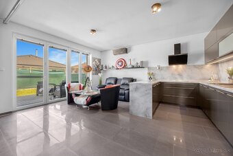 Na predaj 3,5 izbový rodinný dom Lehnice, časť Malý Lég - 3