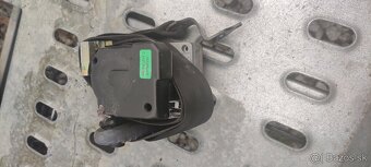 spolujazdcov bezpečnostný pás na škoda Fabia rok 2004 - 3