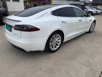 Tesla Model S Ludicrous Performance - 3