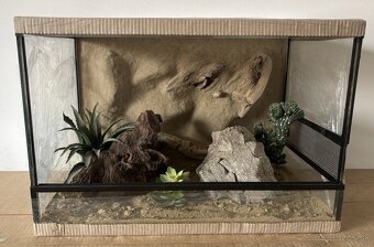 Terárium 60x40x40 s 3D stenou - 3