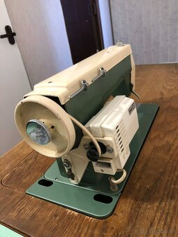 Šijací stroj Lucznik 415 - 3