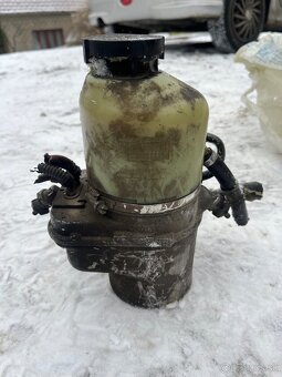 Servo čerpadlo Opel astra h 1.4 - 3