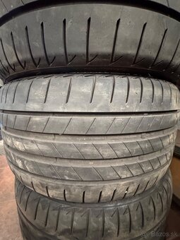 255/30 R20 Bridgestone - 3