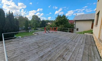 Stavba 122 m2 a drevená chata, pozemok 2.600 m2, Levice (SM- - 3