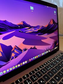 MacBook 2020 rose gold - 3