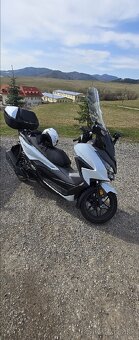 Honda Forza 125, vyhrievané gripy honda, športový variátor - 3