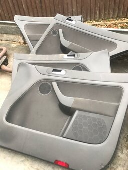 Intrerier vw golf plus + sedacky - 3