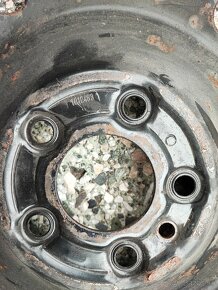 Dojazdové koleso R15 (4.00B x15H ET35, PIRELLI 125/80) + zdv - 3