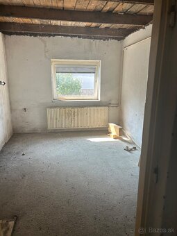 Predám 4izbový rodinný dom, Školská ul. - Handlová - 3