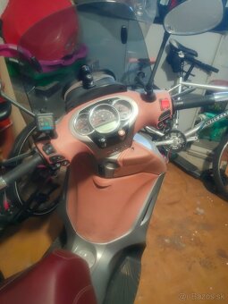 Piaggio beverly BV350 SportTourer - 3