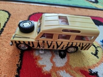 Retro hračky psik, auto, vrtuľník, kuchynka - 3