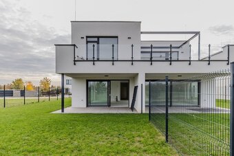 NA PREDAJ - nový, nezariadený 2-izbový byt so záhradou - Hru - 3