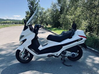 Piaggio Xevo 125 - 3