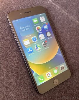 Iphone 8 plus 64GB black - 100% batéria - 3