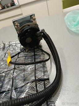 AMD FX 8320E+vodne chladenie - 3