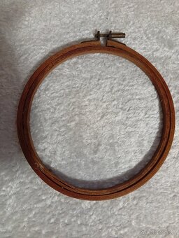 Predám rám na vyšívanie - 3