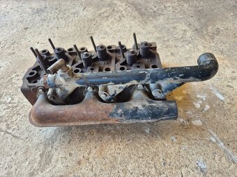 Zetor 52 hlava motora - 3