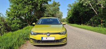 VW Golf Variant 8 v zaruke so zimnymi pneu gratis - 3