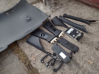 Audi A4 b8 sedan černá stropnice s plastama - 3