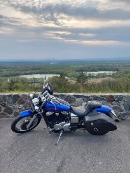 Honda VT 750 Black Widow - 3