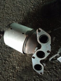 Predám diely motora na Hyundai i10 Kia picanto 1.0 G3LA - 3