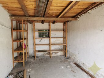 Exkluzívne ponúkame na predaj garáž 20m2 priamo v Banskej Št - 3