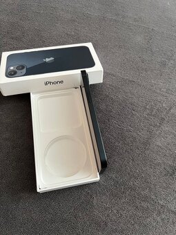 iPhone 13 128GB - 3