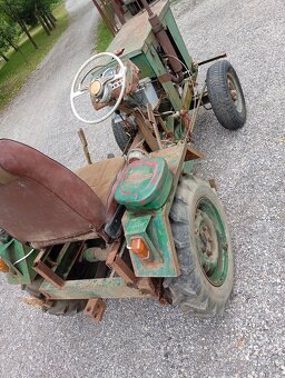 Predám traktor - 3