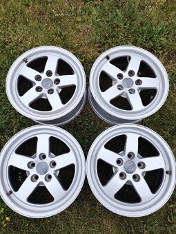 Audi A4 - R16 - E7Jx16H2 ET35 - 3